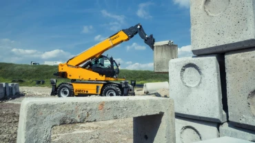 Dieci Pegasus forgóvázas, extra emelőmagassággal teleszkópos rakodó 3