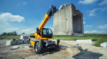 Dieci Pegasus forgóvázas, extra emelőmagassággal teleszkópos rakodó 4