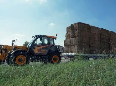 Dieci Agri Max GD robosztus, nagy emelőképességű, vario rendszerrel is teleszkópos rakodó 11