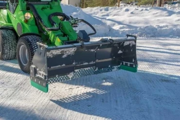 Avant állítható szélességű tolólap szélesség 1,35-2,35m hidraulikusan szélesíthető