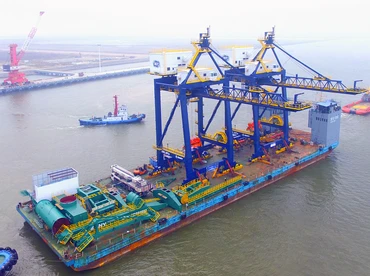 SANY kikötői konténer kirakó daruk professzionális használatra innovatív, megbízható és termelékeny eszközök. 2