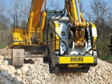MB törőkanalak kotrógépre pofás törőkanál 9