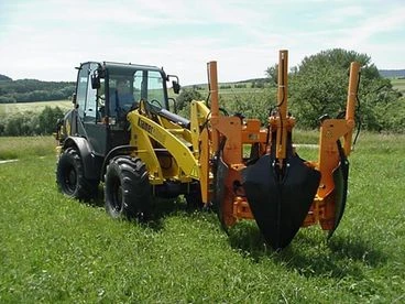 Optimal 1100 rakodóhoz, traktorhoz fakiemelő adapter 6