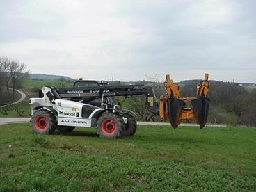 Optimal 1400 rakodóhoz, traktorhoz fakiemelő adapter 6