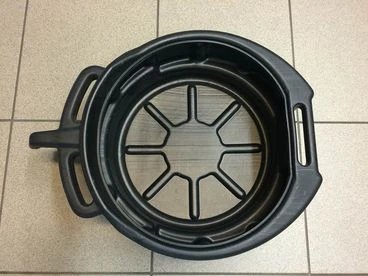 Olajgyűjtő edény kiöntőcsővel